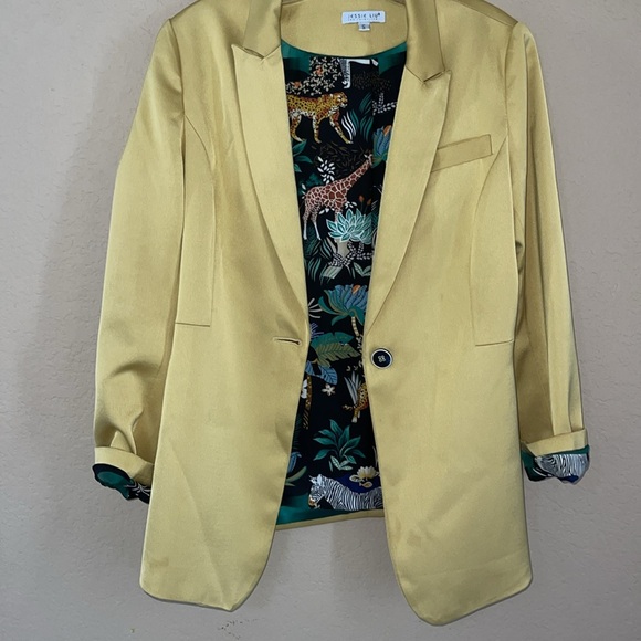 JESSIE LIU Pamela Satin Blazer with Contrast Print Lining in Mustard size S EUC - Picture 11 of 17